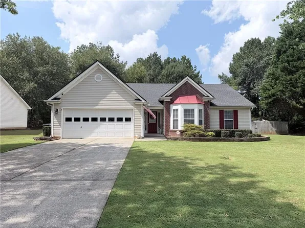 317 Carlton Chase Ct, Dacula, GA 30019