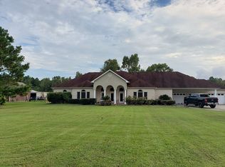 8605 Thomas Rd, Orange, TX 77630