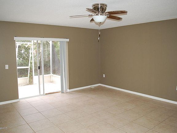 3rd image of 816 Mimosa Pl #816