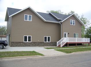 724 3rd Ave SW, Jamestown, ND 58401