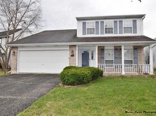 2409 Deerfield Dr, Aurora, IL 60506