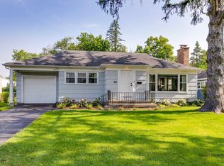 1242 Arbor Vitae Rd, Deerfield, IL 60015