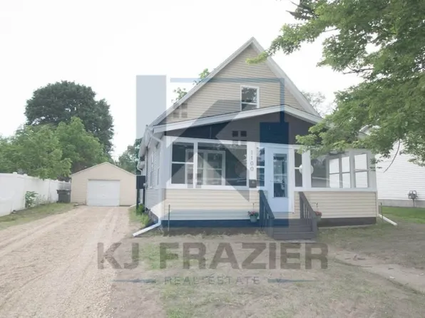 1100 W Laketon Ave, Muskegon, MI 49441