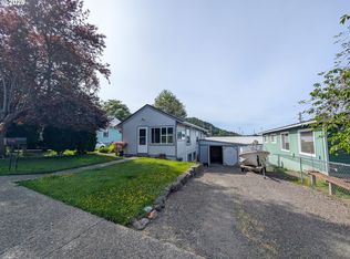 1157 Fir Ave, Reedsport, OR 97467