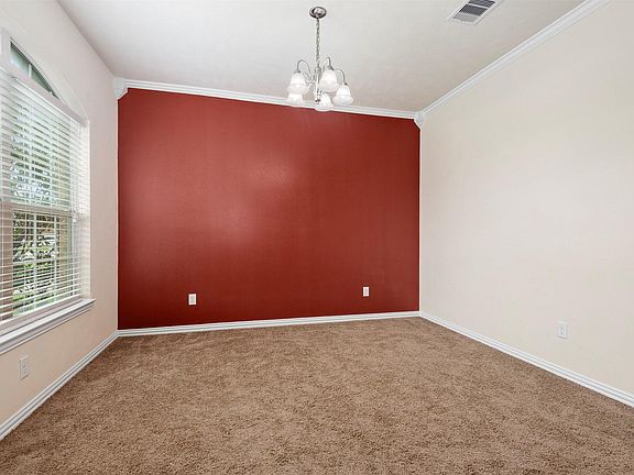 4th image of 1515 Lochstone Dr