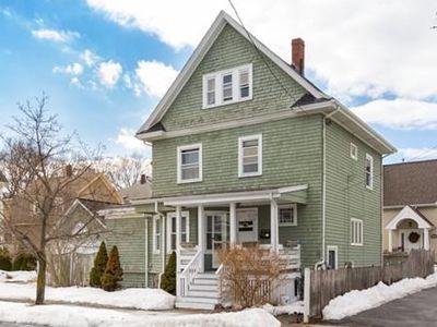 33 Douglas Rd