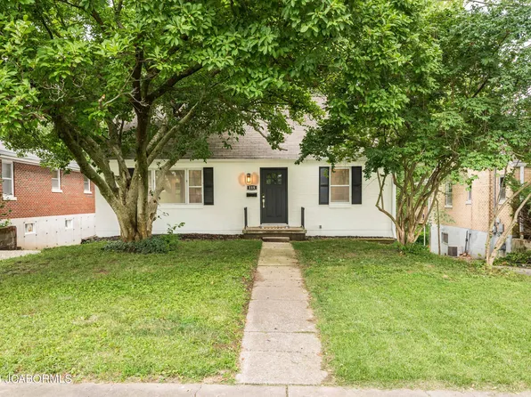 115 Riverside Dr, Jefferson City, MO 65101