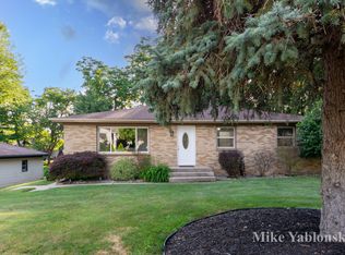 1766 Glenvale Dr SW, Wyoming, MI 49519