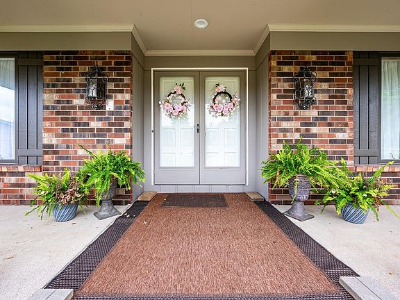 4th image of 8412 Fantasia Way