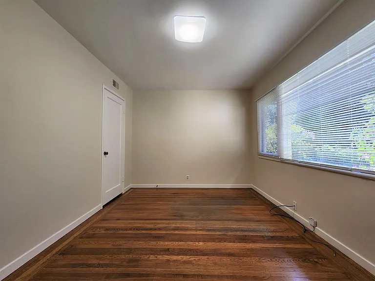 329 Colorado Ave — Photo 17