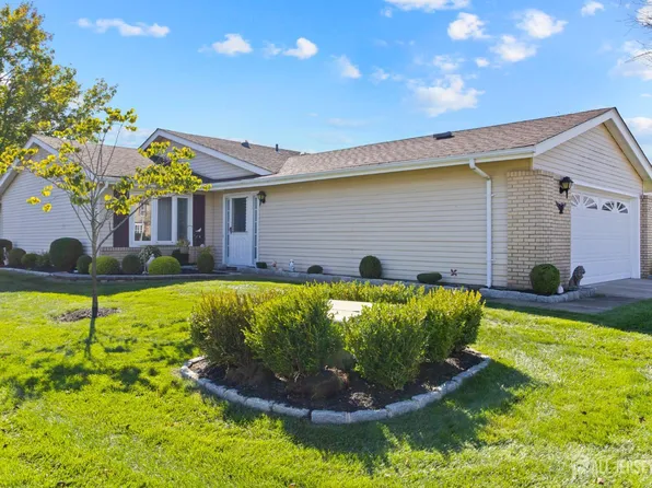 349 Jutland Dr #A, Monroe Township, NJ 08831