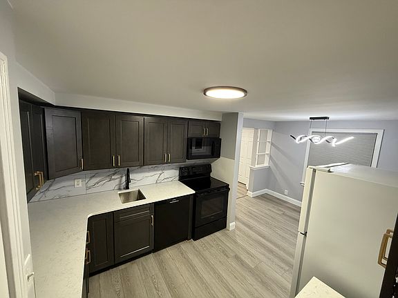 5th image of 1257 Brighton Rd