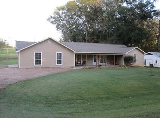 1164 Noblin Bridge Rd, Pelahatchie, MS 39145