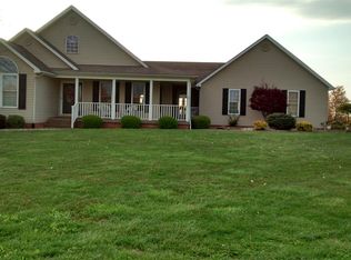 1395 Mud Splash Rd, Glendale, KY 42740