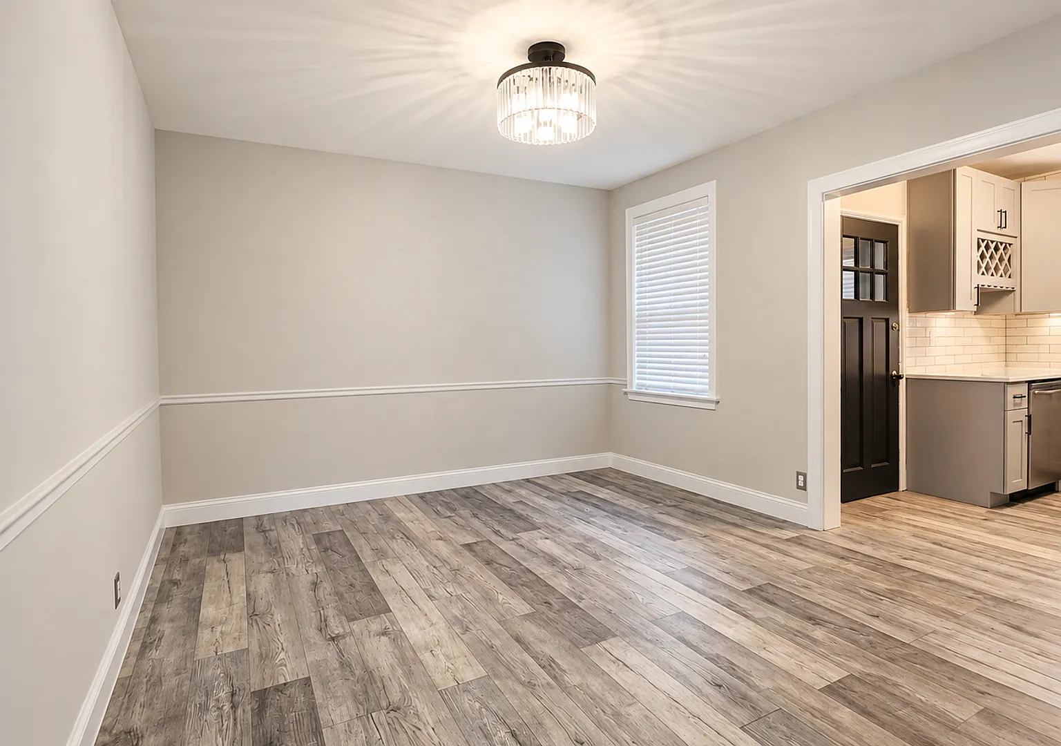 7512 Cromwell — Photo 3