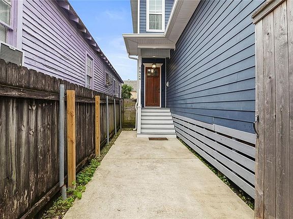 2nd image of 8424-26 Apple St