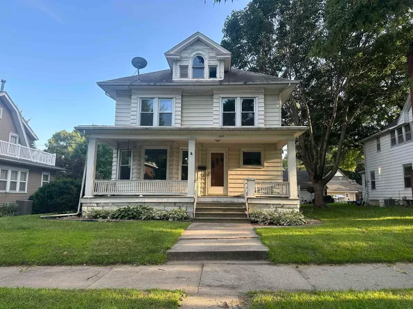 215 Leland Ave, Waterloo, IA 50701