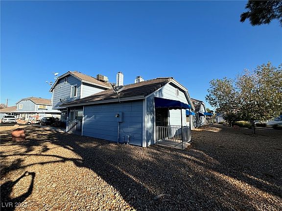 3rd image of 5380 Angler Cir Unit 104