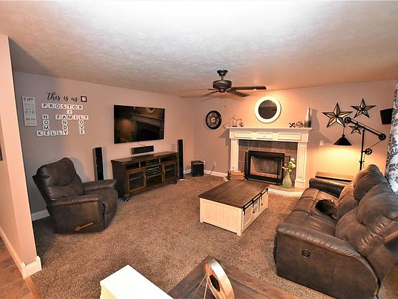5th image of 1088 Dover Dr