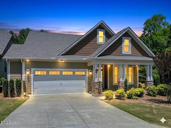 39 Sassafras Ln, Clayton, NC 27527
