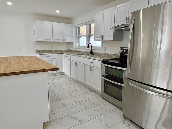 4th image of 40 Hillside Ave #A