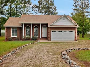 2145 Lakeview Dr, Powhatan, VA 23139