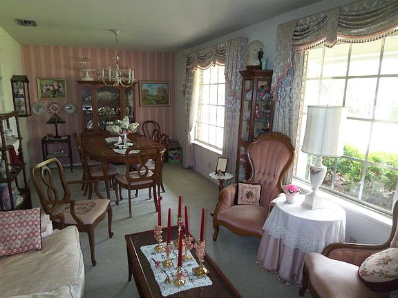 4th image of 3125 Dogwood Ave