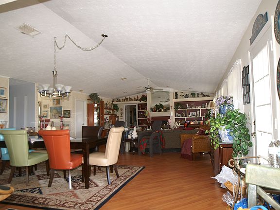 5th image of 3615 NE Skyline Dr
