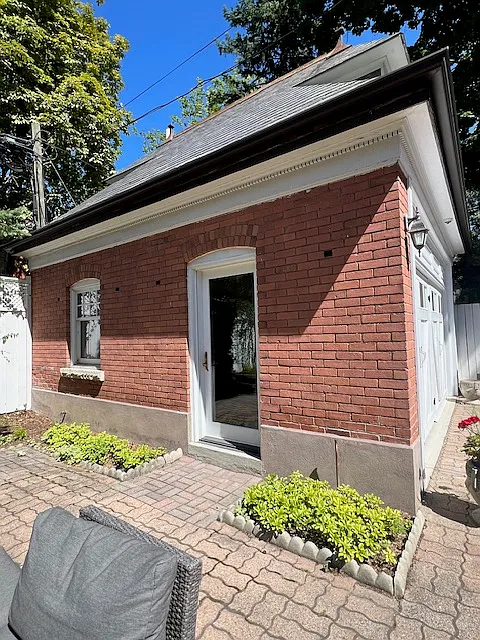 118 Crescent Rd — Photo 2
