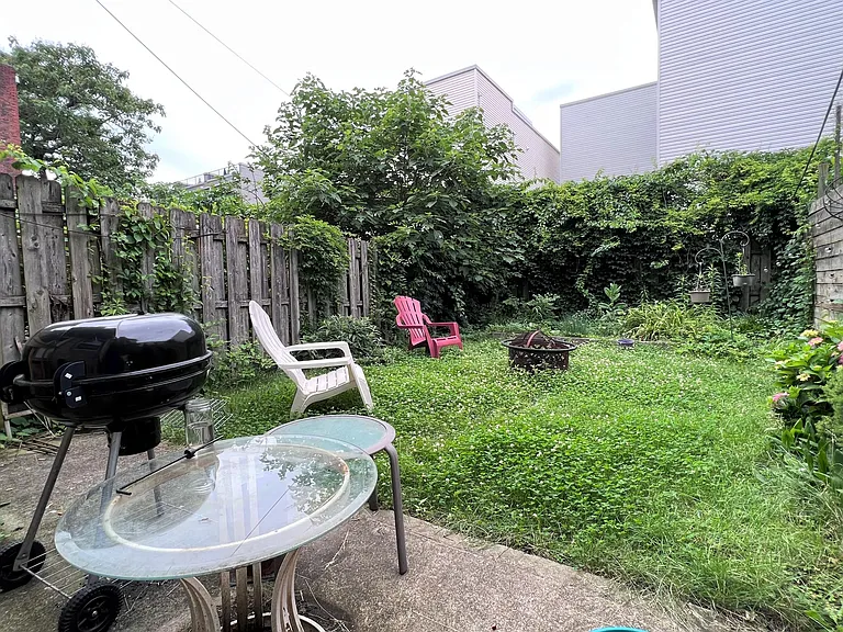 3007 W Girard Ave — Photo 14