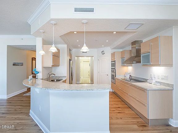 5th image of 3245 S Atlantic Ave APT 601