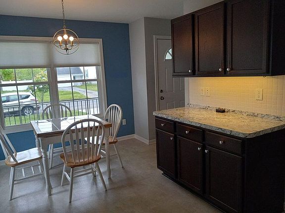 3rd image of 16 Brundage Ave
