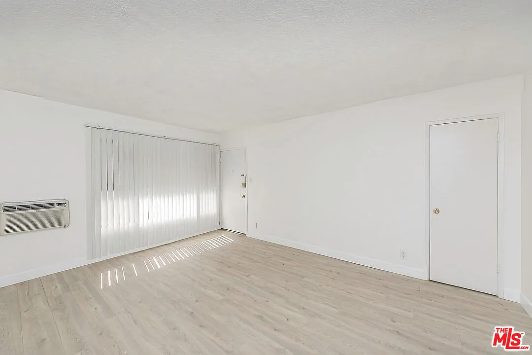 2 bed, 2.0 bath, 7314 sqft, $2,490 — Photo 1