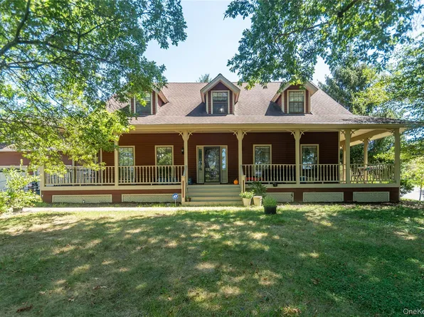 1 Far Horizons Drive, Newburgh, NY 12550