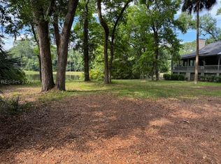 16 Indigo Ct, Hilton Head Island, SC 29926