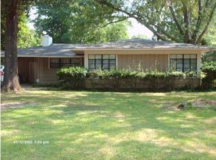 352 E Northside Dr, Jackson, MS 39206