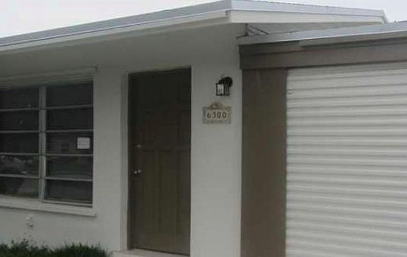 2nd image of 6300 SW 41st Pl
