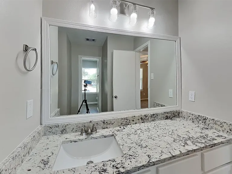 3431 Rainmill Dr — Photo 15