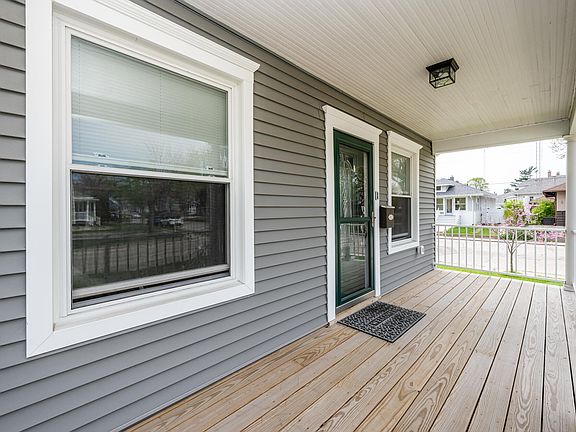 4th image of 602 Howard Ave