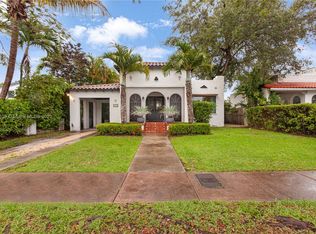 423 Aragon Ave, Coral Gables, FL 33134
