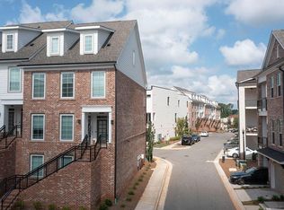 450 Burton Dr, Alpharetta, GA 30009