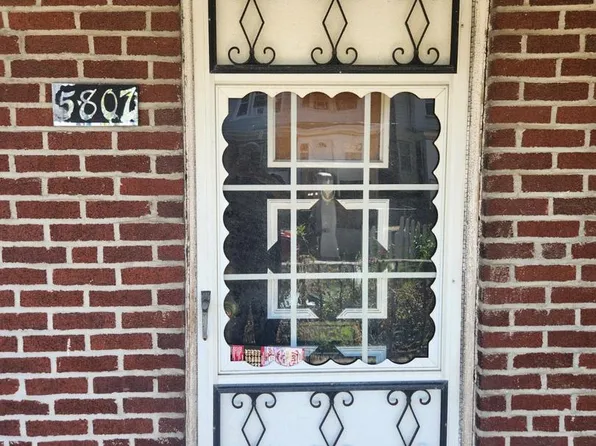 5807 Brush Rd, Philadelphia, PA 19138