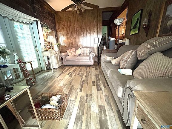 5th image of 406 Herzberg Cir