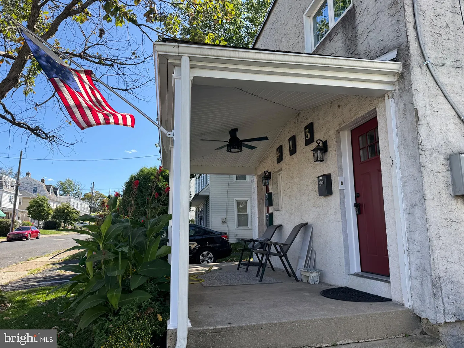 3 bed, 1.0 bath, 2052 sqft, $1,750 — Photo 2