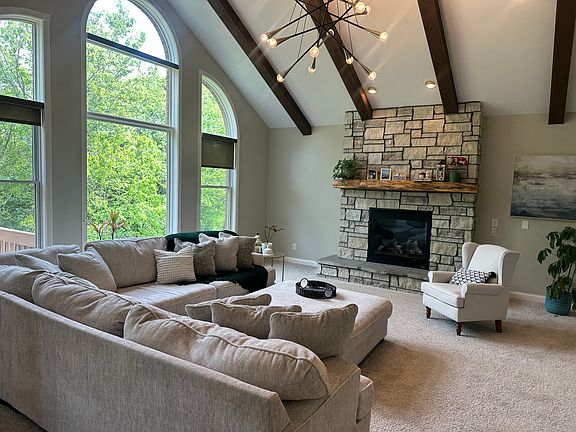 3rd image of 6451 Shady Oak Ln