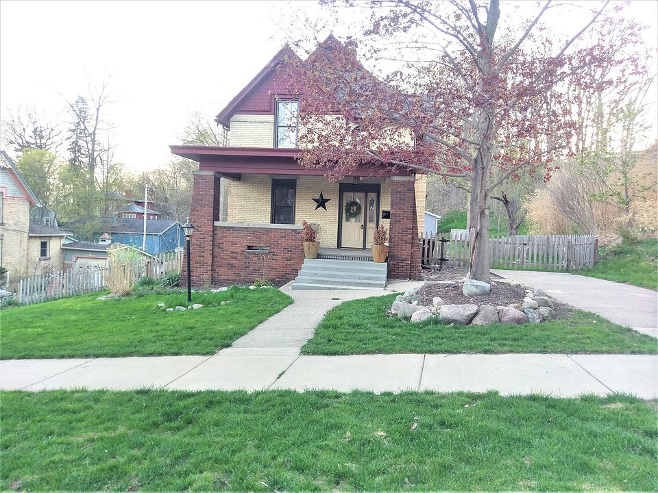 1st image of 331 Rich St