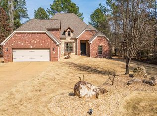 15 Lejos Ln, Hot Springs Village, AR 71909
