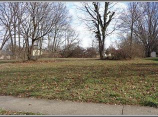 8510 Garnet Dr, Dayton, OH 45458