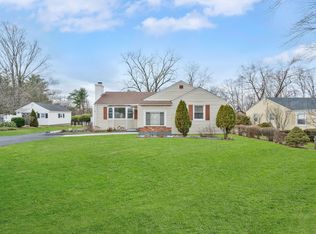 217 Mountain Rd, Windsor, CT 06095