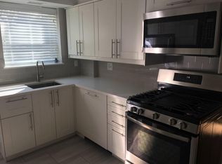 21 S Spring Ave APT B, La Grange, IL 60525